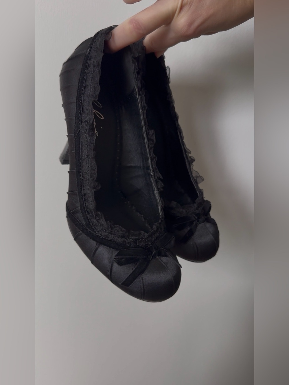 Ellie Black Ruffle-Trim Bow Pointed Toe High Heel Pump